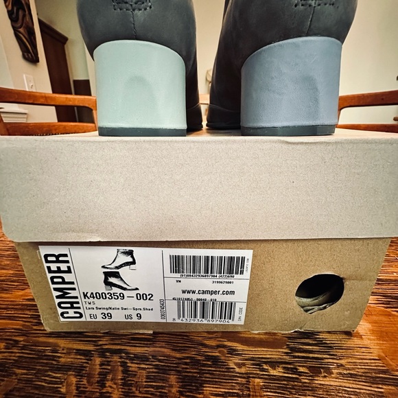 Camper Womens Dove Gray Nubuck Ankle boots. - Picture 3 of 5